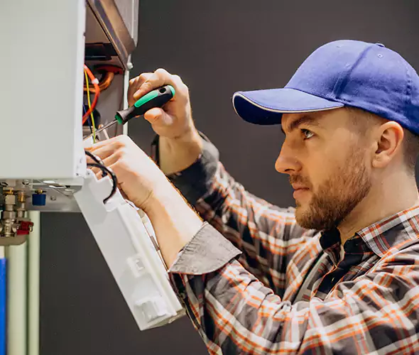 Expert Plumber for Tankless Water Heater Maintenance in East Providence, RI: Schedule Professional Maintenance Services with Us